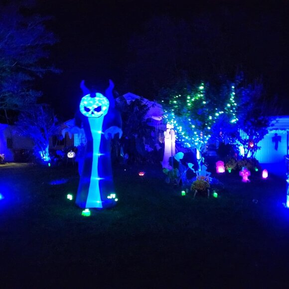 10FT Giant Halloween Inflatable Pumpkin Decoration LED Lights, Stakes & Sandbag - Picture 7 of 8